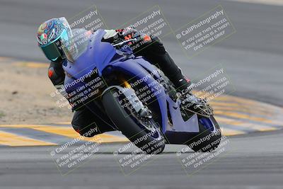 media/Jan-14-2023-SoCal Trackdays (Sat) [[497694156f]]/Turn 10 (1050am)/